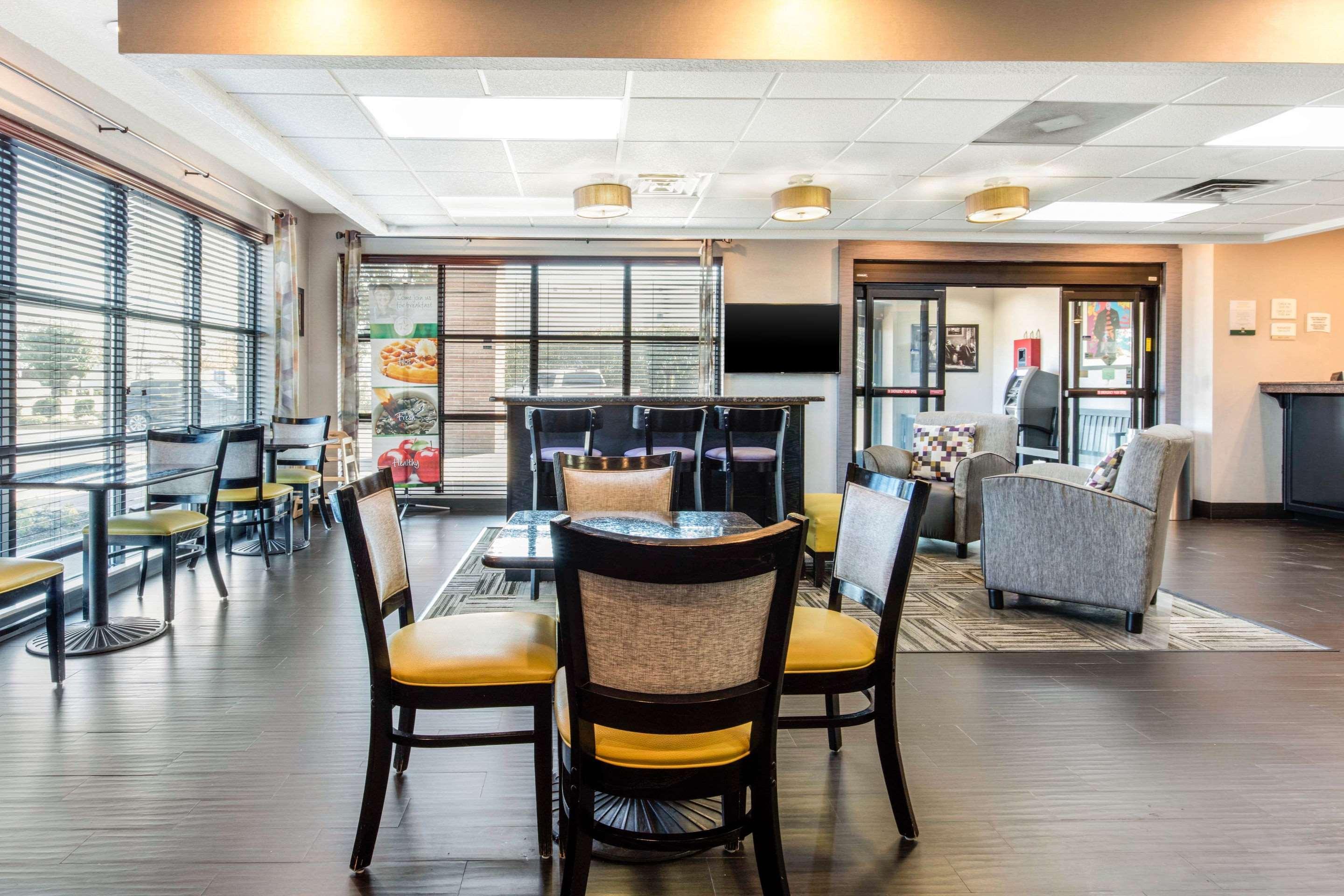 Quality Inn Airport I-240 Memphis Bagian luar foto