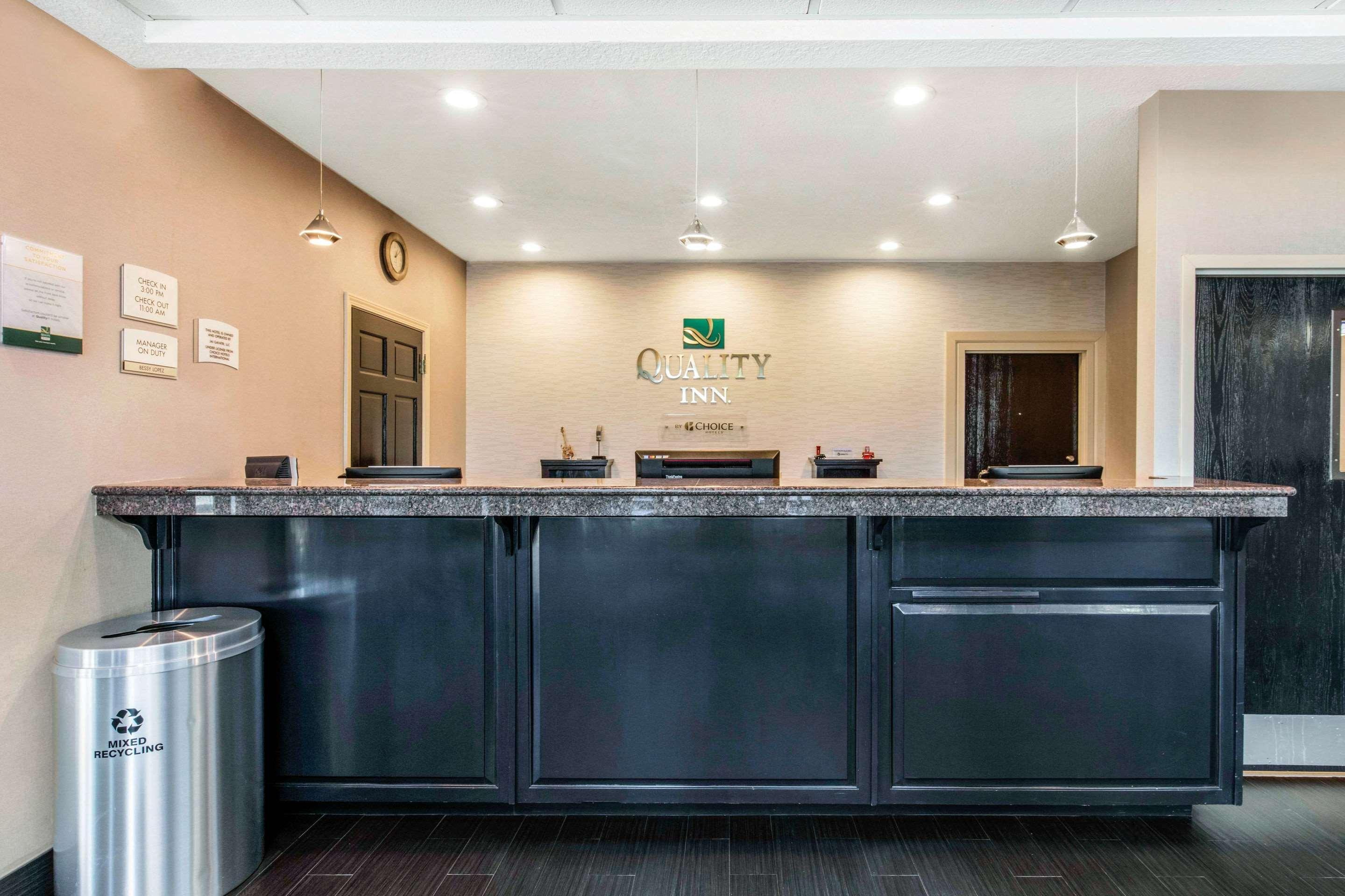 Quality Inn Airport I-240 Memphis Bagian luar foto