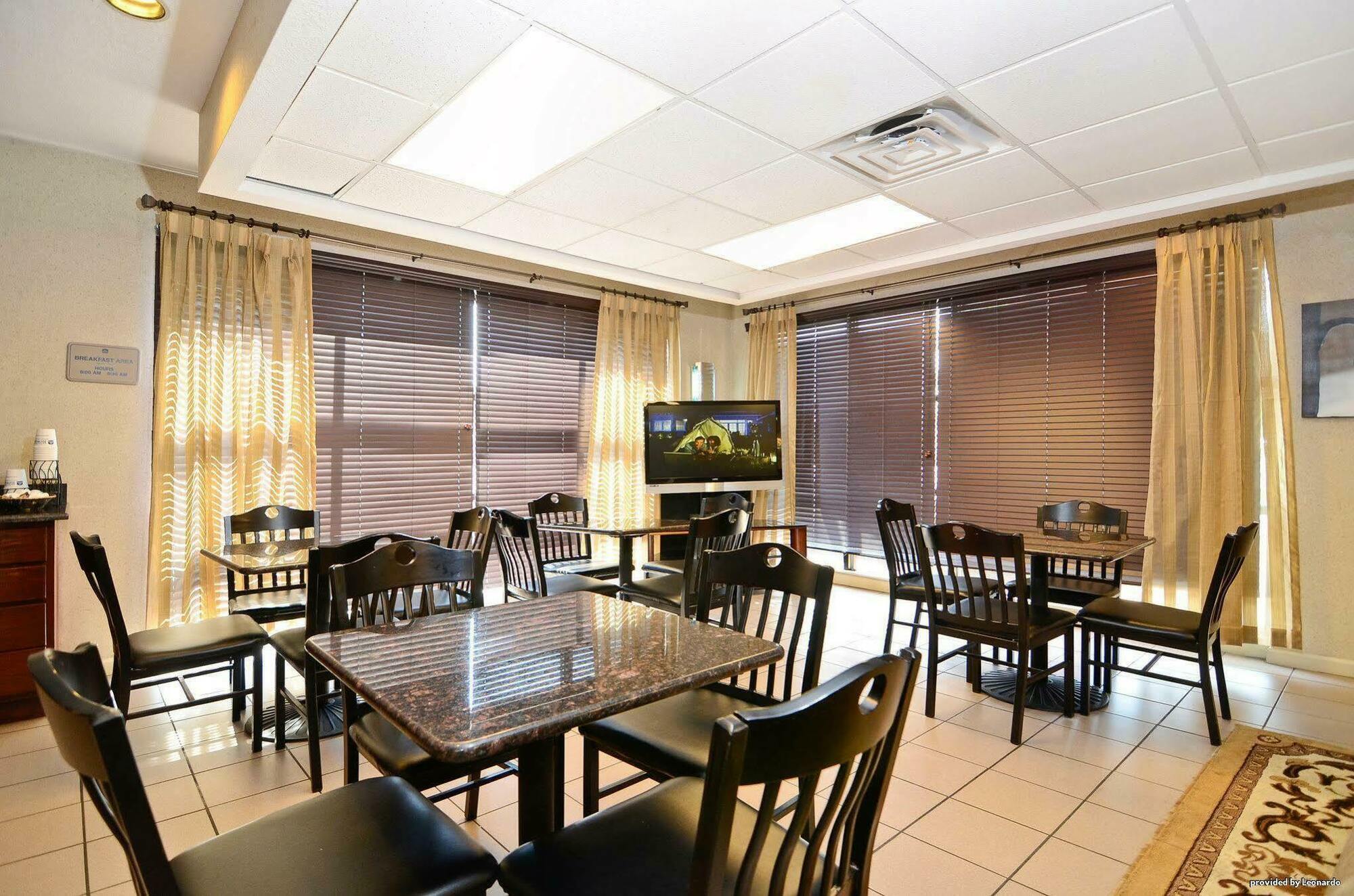 Quality Inn Airport I-240 Memphis Bagian luar foto