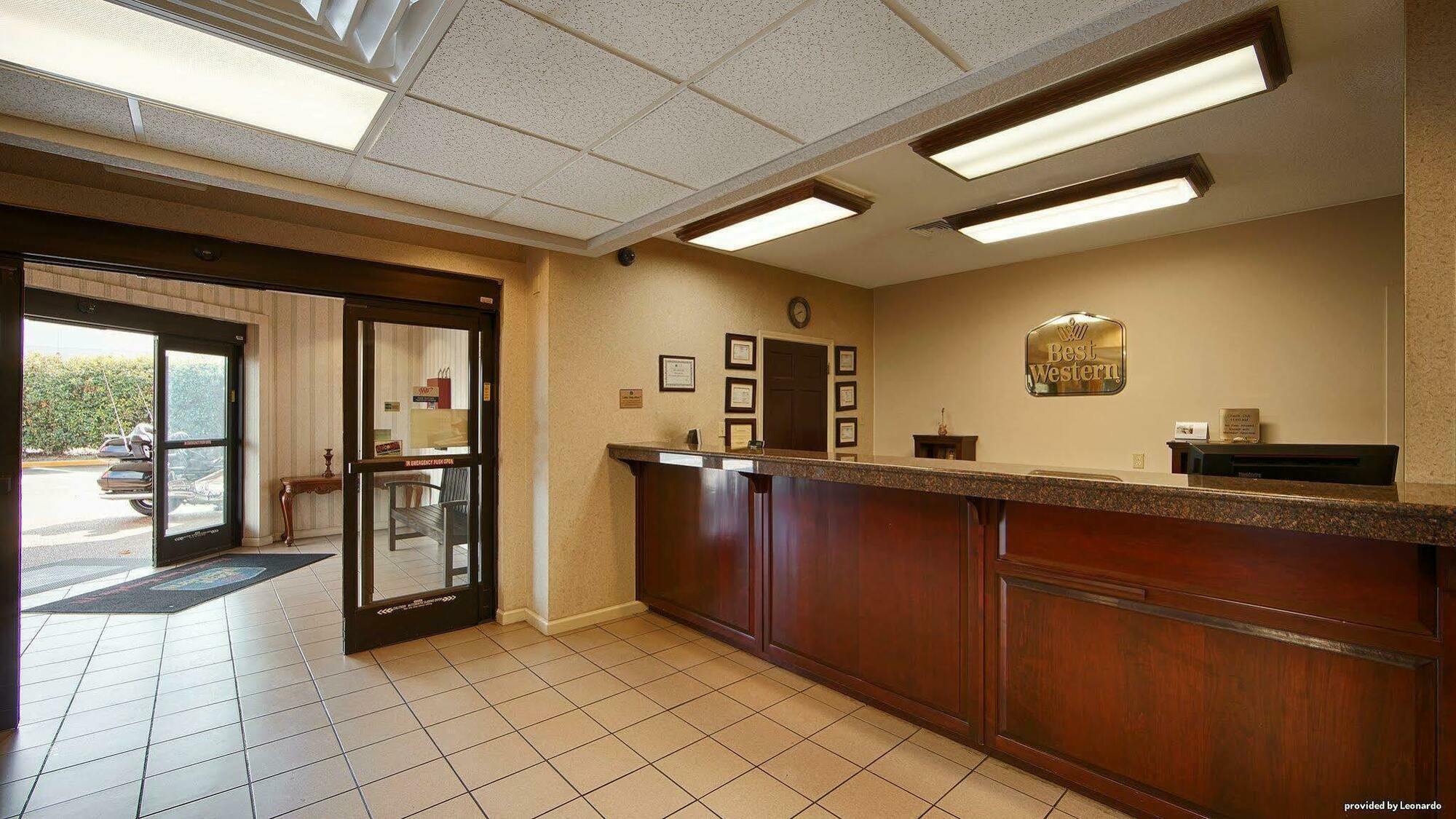 Quality Inn Airport I-240 Memphis Bagian luar foto